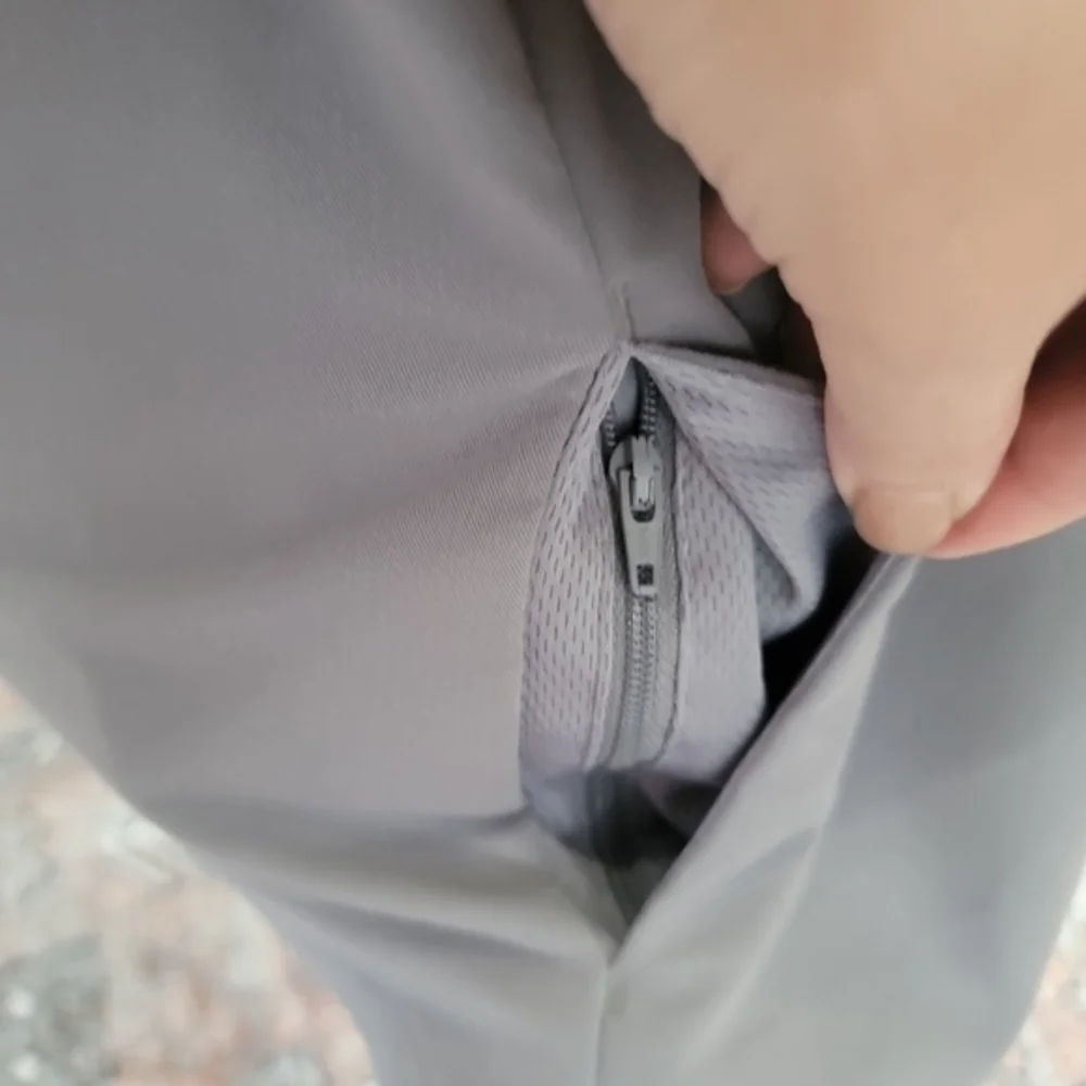 Jaanuu grey scrub